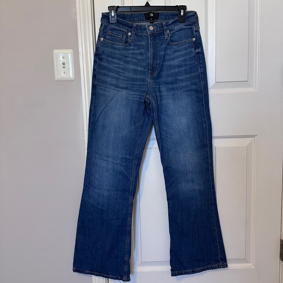 Banana Republic Denim - Banana Republic Classic Blue Jeans